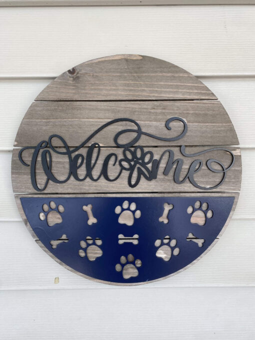 Paw welcome sign