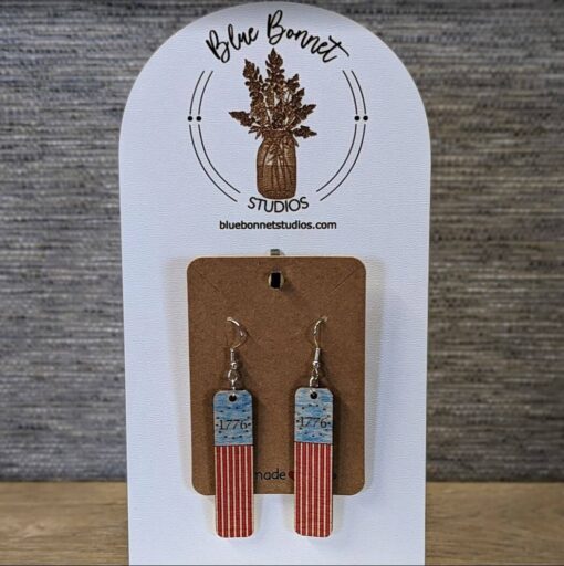 Show Your Patriotism with Exquisite Wood Engraved Dangle Earrings - Handcrafted from Poplar Hardwood, Featuring a Stylish Preamble Design - Image 2