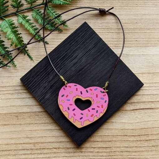 Single Sprinkle Donut Pendant - Image 2