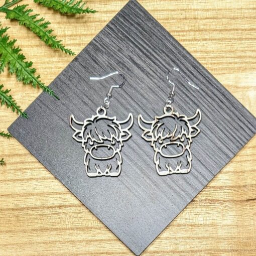 Adorable Baby Highland Cow Dangle Earrings - Image 2