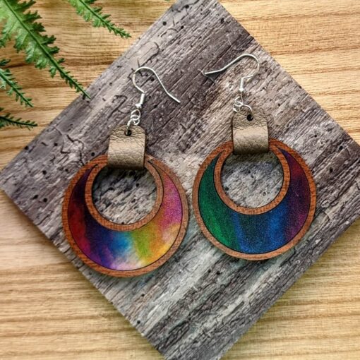 Exquisite Wooden Hoop Earrings with Crescent Inlay and Leather Strap - Image 7