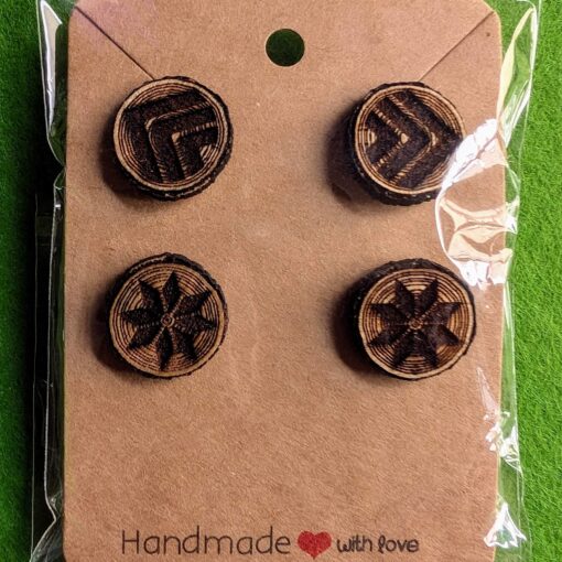 Nature-Inspired Wood Slice Stud Earrings: Handcrafted Tree Slice Design - Image 4