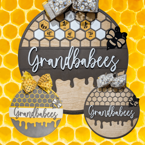 Customizable Grandbabees Honeycomb Door Sign – Up to 17 Names & Playful Cartoon Bees!